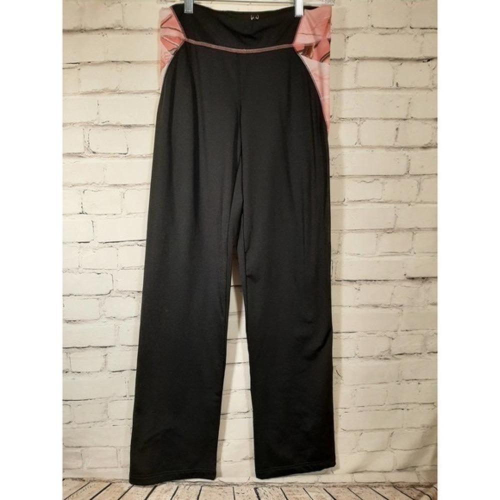 Women's Huntworth Camo‎ "yoga" Pants Size Medium